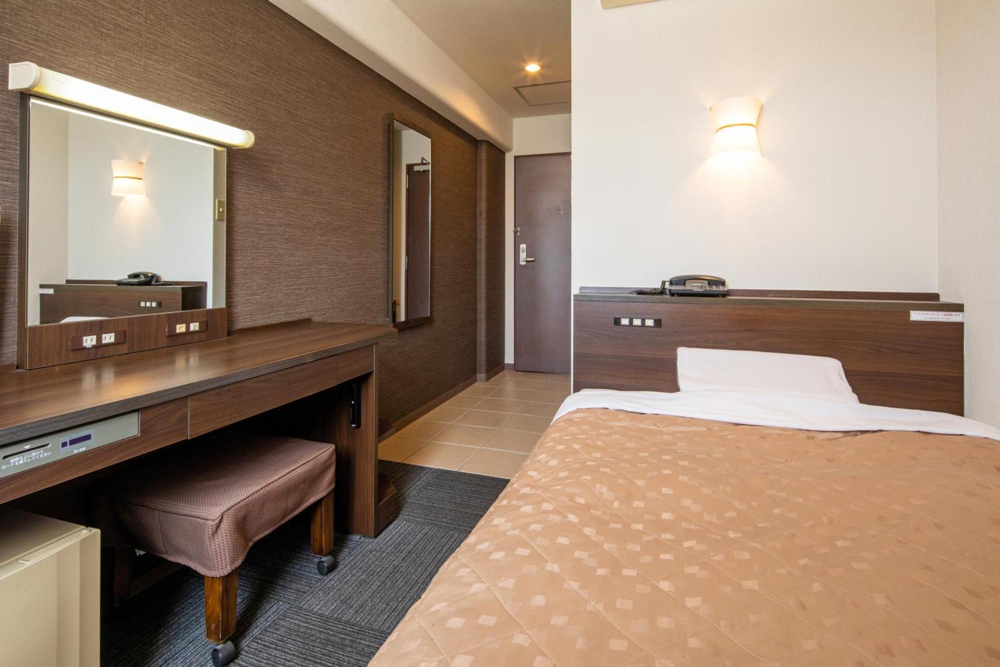 Hotel Aston Plaza Химедзи Экстерьер фото